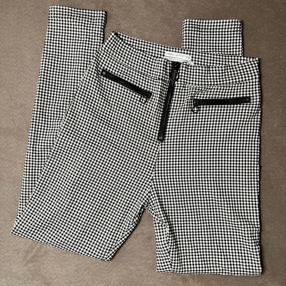 Urban Outfitter - Checkered Plaid Black and White High Waisted Zippered Pant - Picture 1 of 6